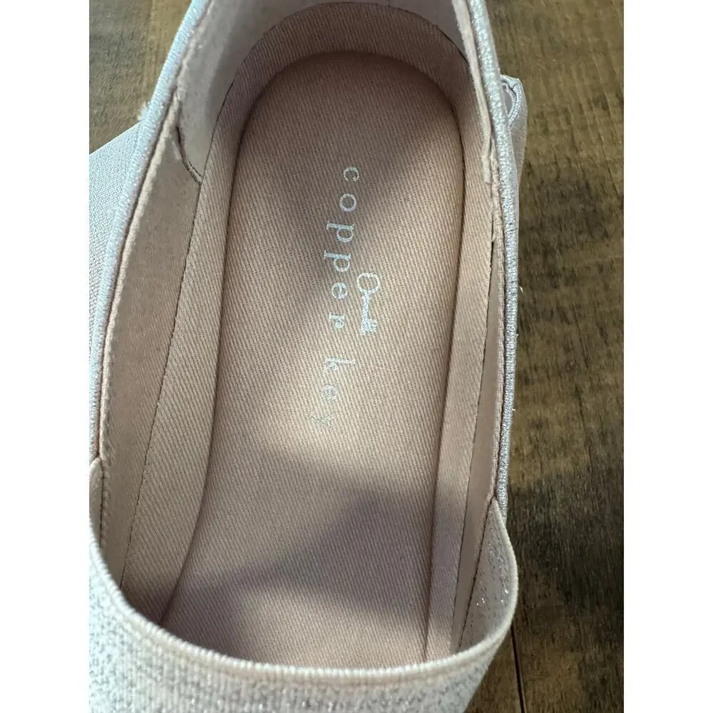 COPPER KEY Skedaddle Girls/Youth shoes; size 3; Sparkly Blush, secure, NEW!